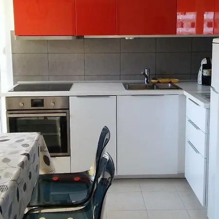 Sea アパート フヴァル